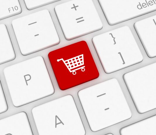 Türkiye’de E-Ticaret Sektörü 800 Milyar TL Hacme Ulaştı